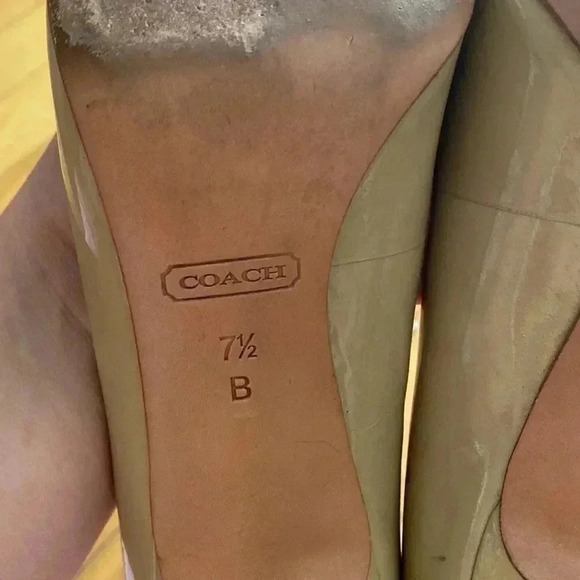 Coach nude patent  leather round toe pumps - Picture 7 of 7